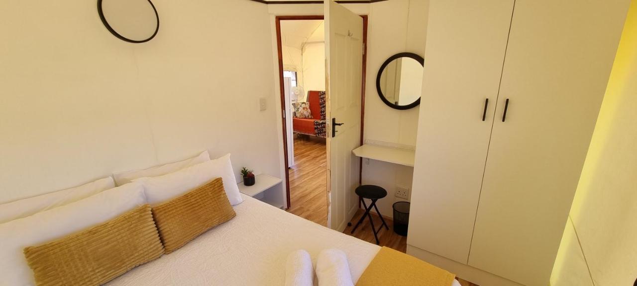 Zonnevanger Guesthouse Noorder-Paarl ภายนอก รูปภาพ