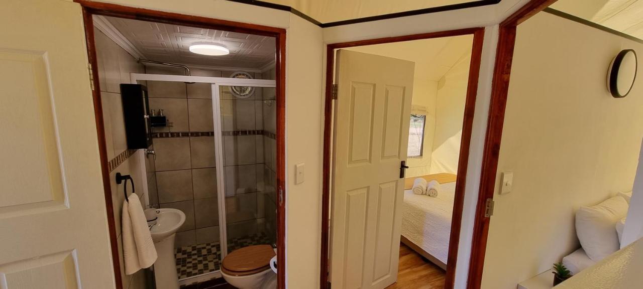 Zonnevanger Guesthouse Noorder-Paarl ภายนอก รูปภาพ