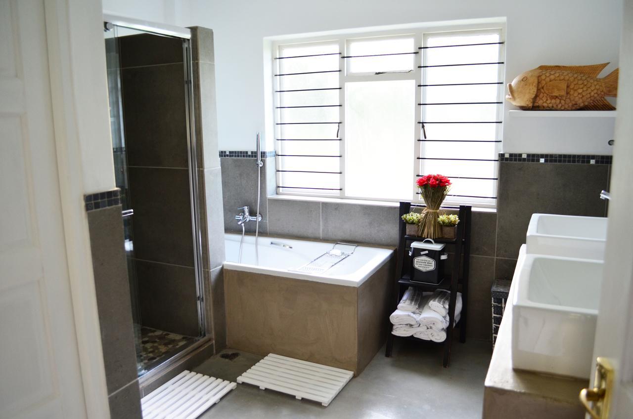 Zonnevanger Guesthouse Noorder-Paarl ภายนอก รูปภาพ